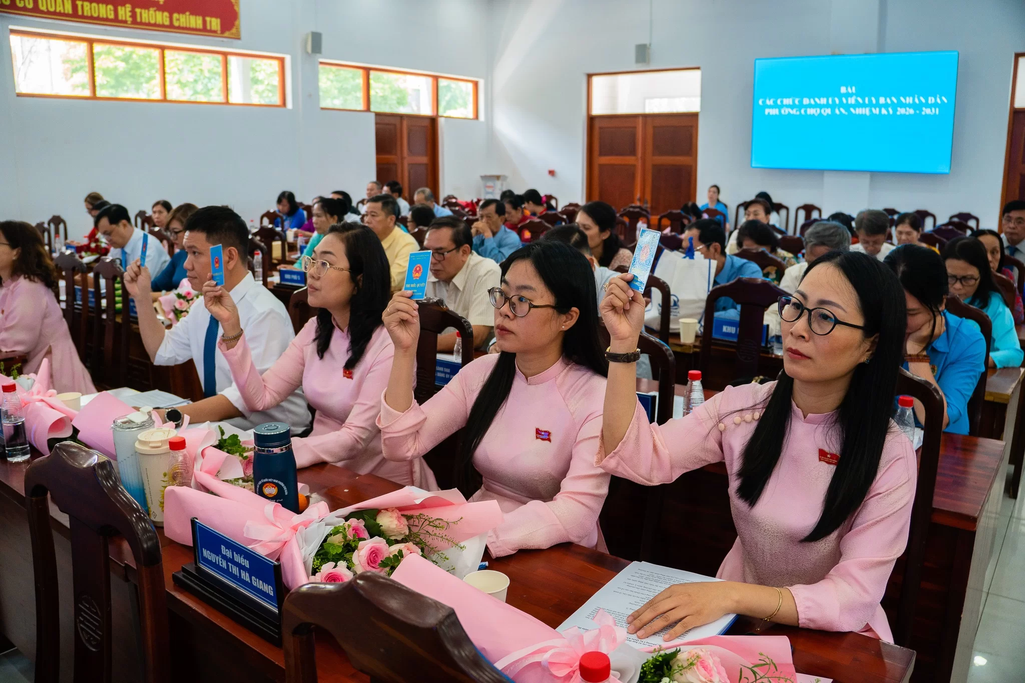 Công bố Nghị quyết về danh sách 21 người trúng cử đại biểu Hội đồng nhân dân phường Chợ Quán nhiệm kỳ 2026 – 2031