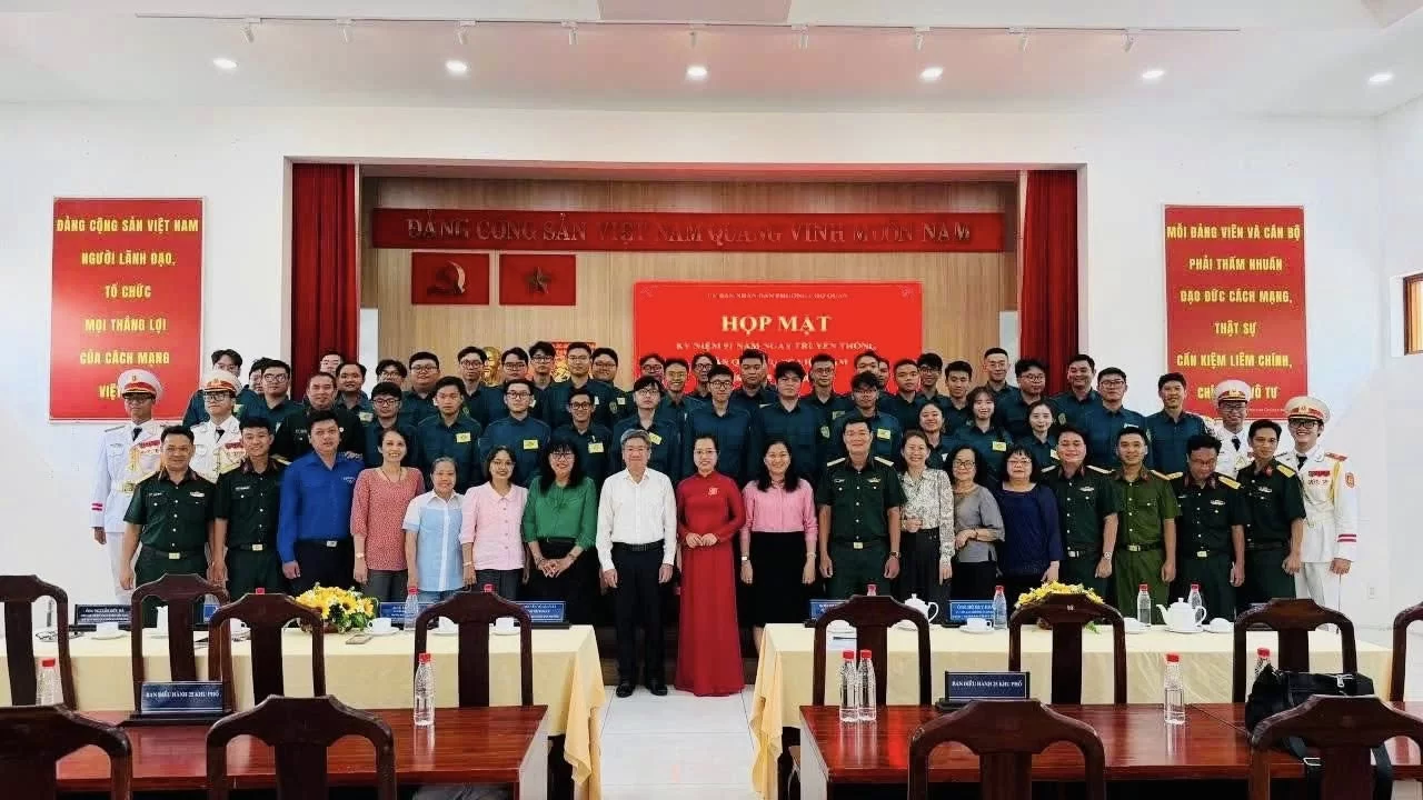 Phường Chợ Quán tổ chức họp mặt kỷ niệm 91 năm Ngày truyền thống Dân quân tự vệ Việt Nam (28/3/1935 – 28/3/2026)