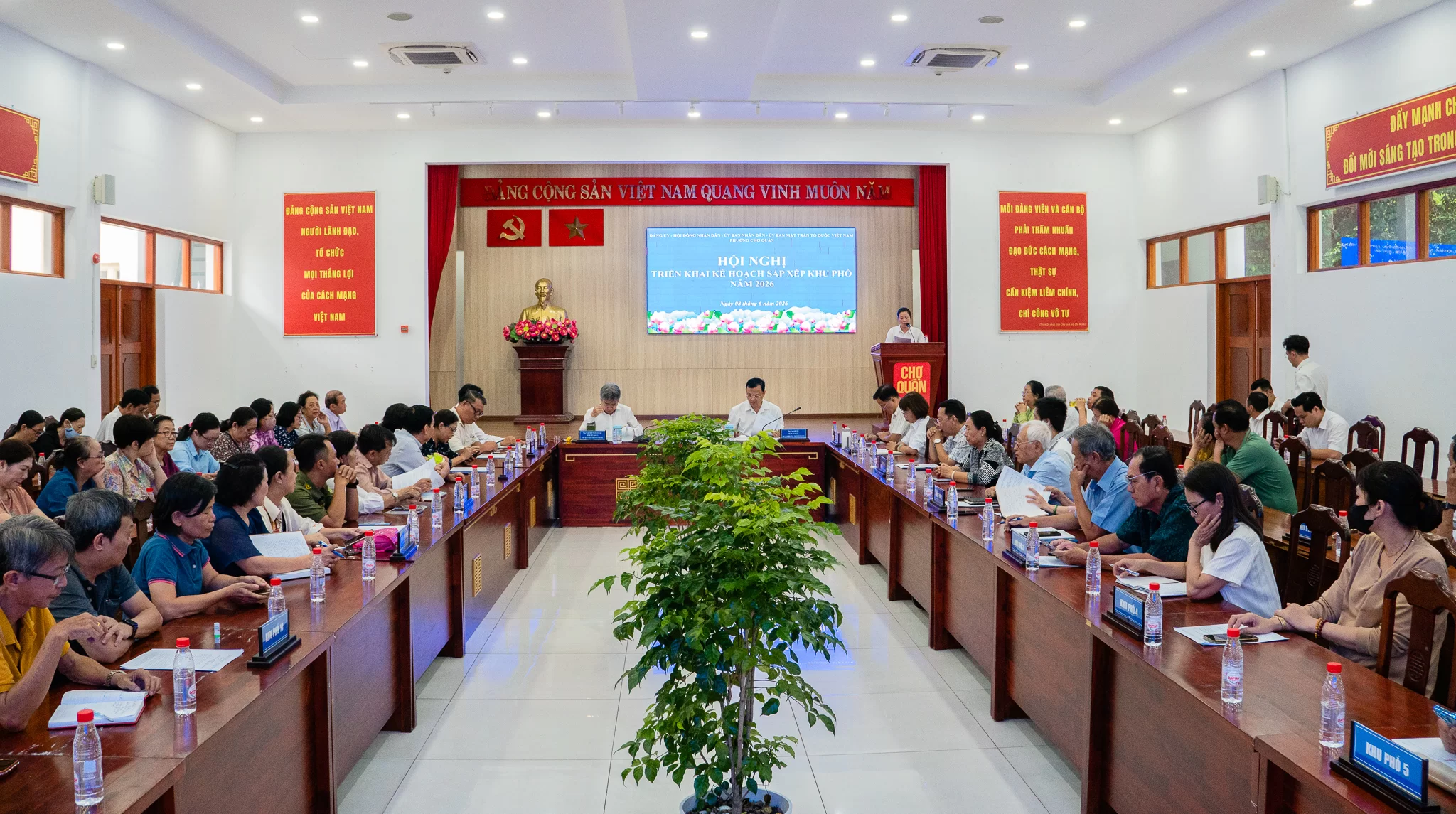 PHƯỜNG CHỢ QUÁN TRIỂN KHAI KẾ HOẠCH VÀ DỰ KIẾN PHƯƠNG ÁN SẮP XẾP KHU PHỐ TRÊN ĐỊA BÀN PHƯỜNG